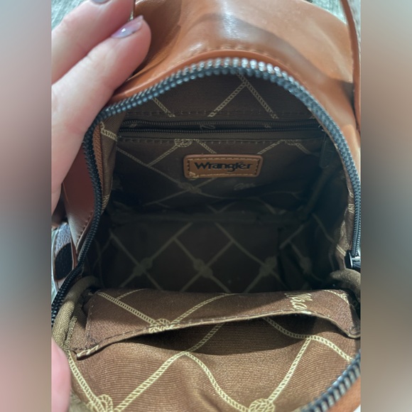 Wranglers mini backpack - Picture 6 of 7
